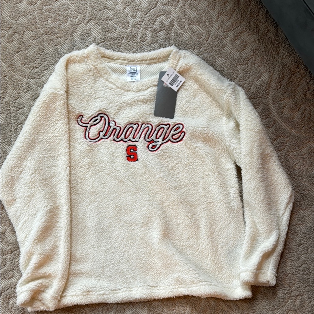 Syracuse cream crew neck.